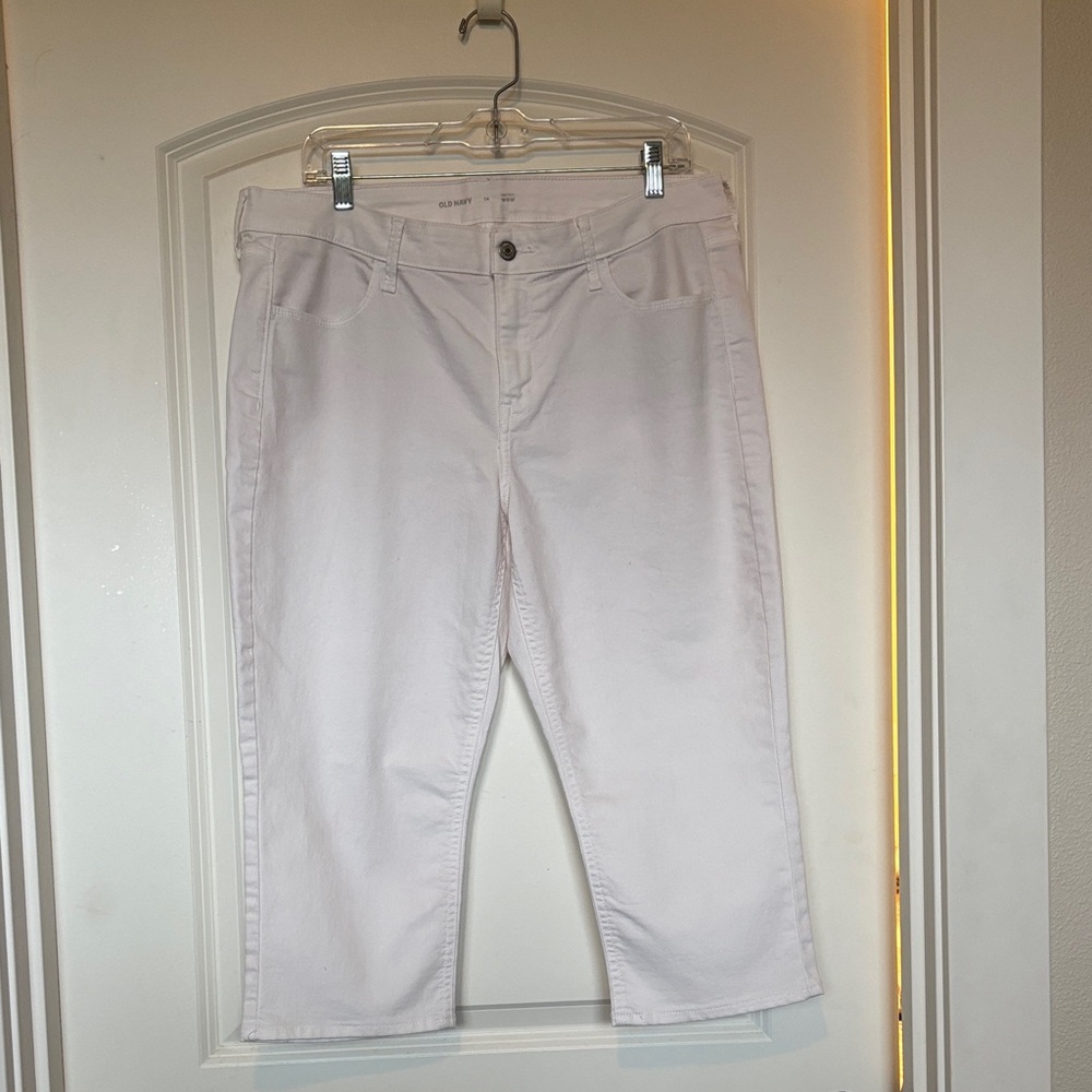 White Capri Jeans